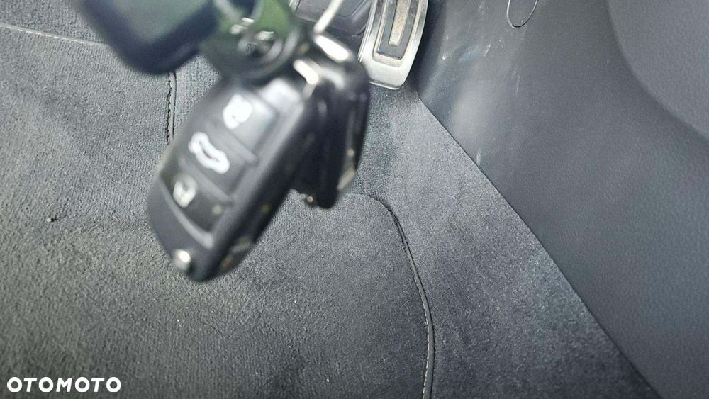 Audi S3 S tronic - 13