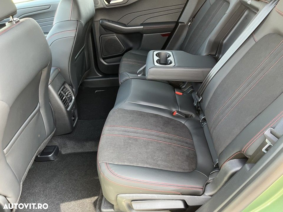 Ford Kuga 2.5 Duratec FWD PHEV ST-Line X - 12