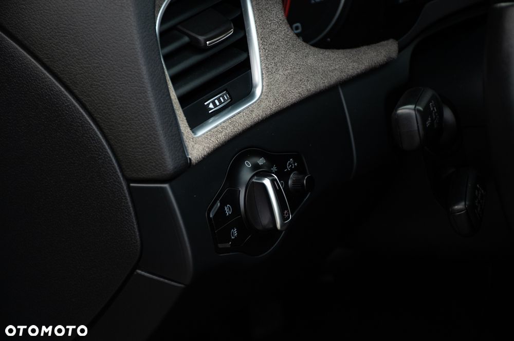 Audi A4 Limousine 2.0 TFSI Quattro - 38