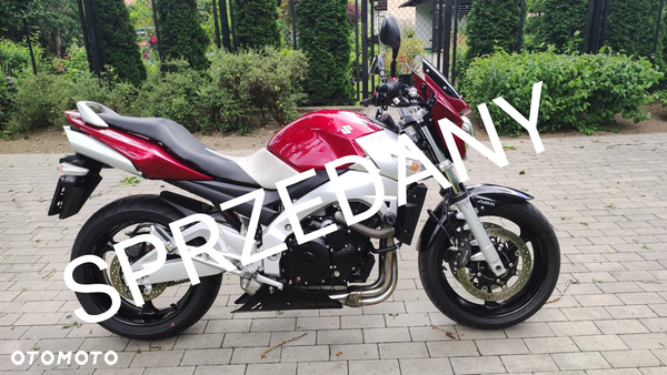 Suzuki GSR