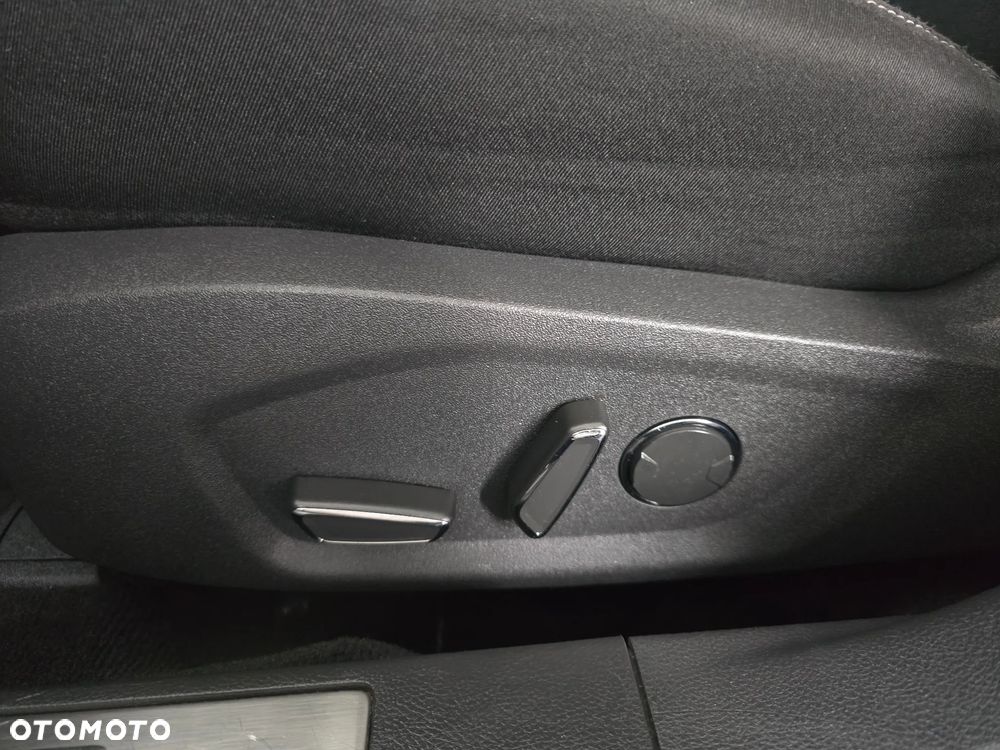 Ford Mondeo - 18