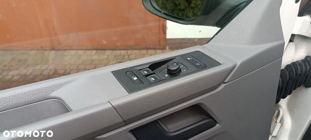 Volkswagen Transporter - 20