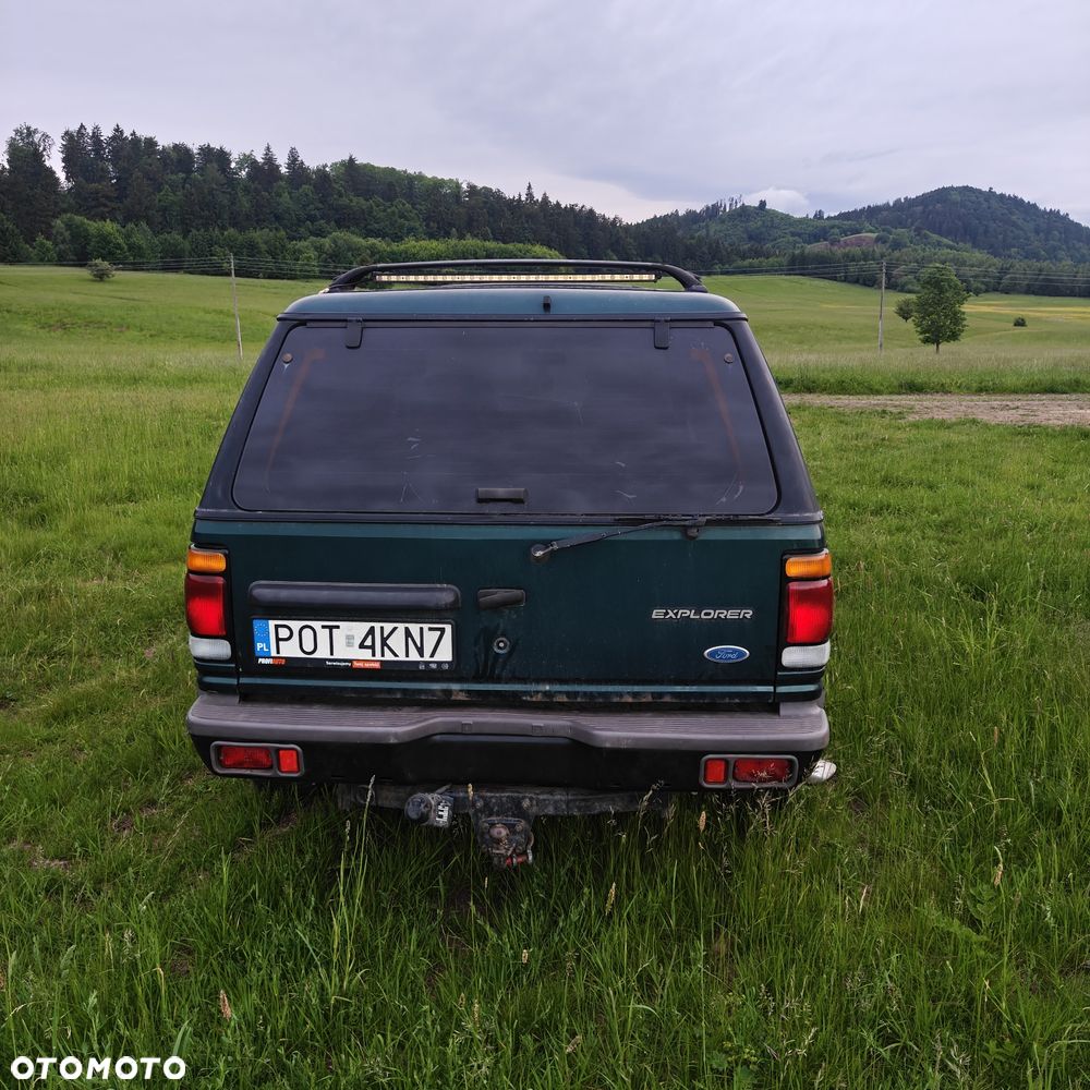 Ford Explorer - 6