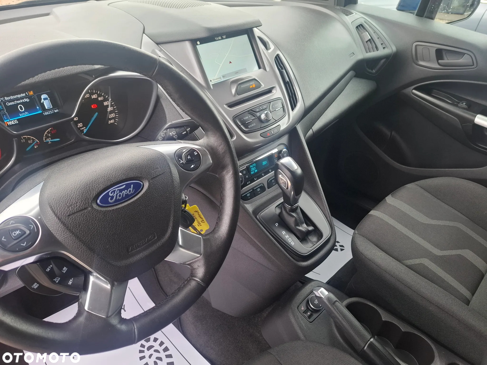 Ford Tourneo Connect Grand - 20