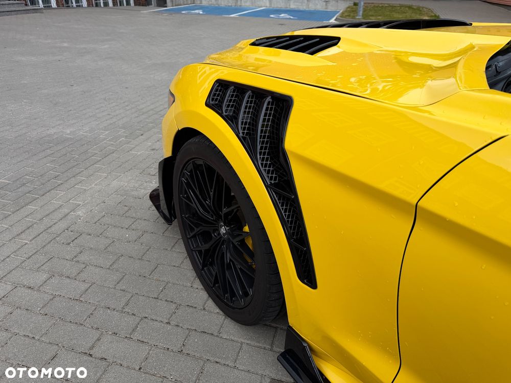 Ford Mustang - 29