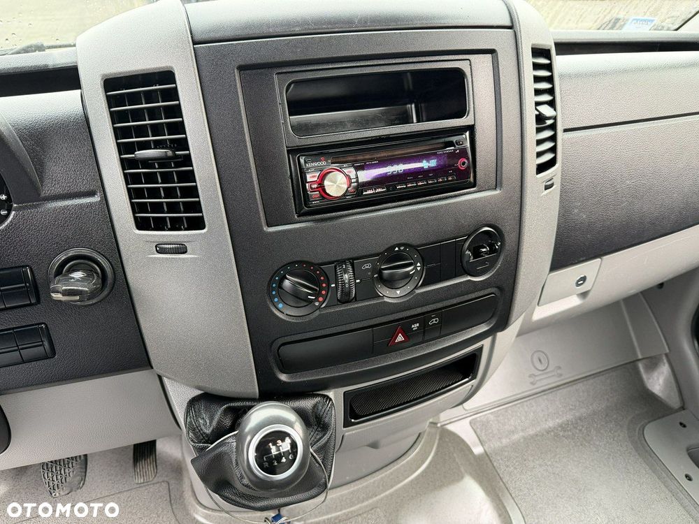 Mercedes-Benz Sprinter - 27