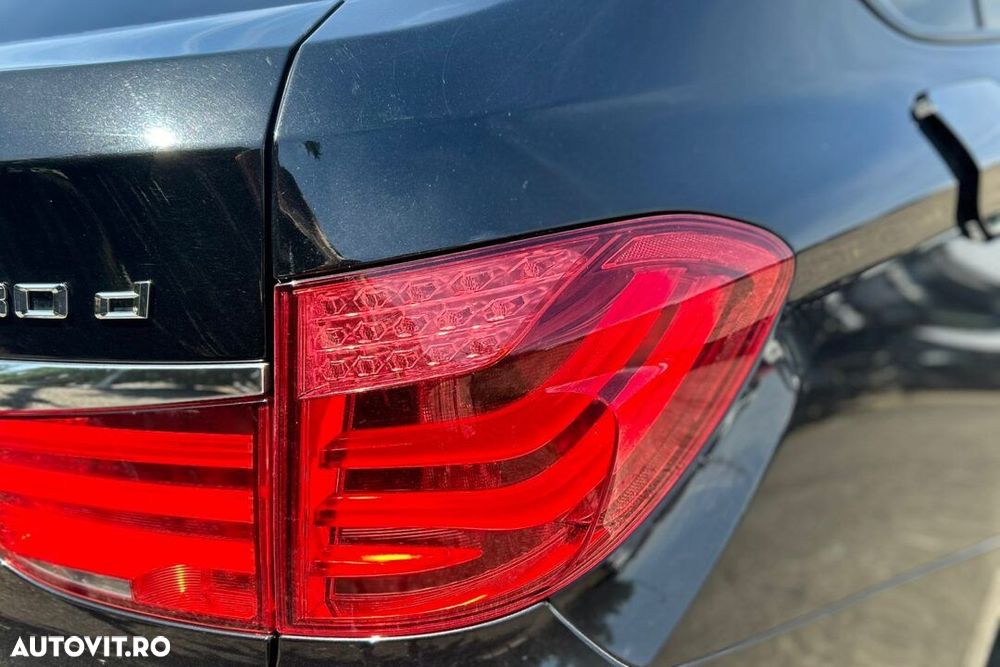 STOP DREAPTA PE CAROSERIE BMW SERIA 5 GT - AN 2010 - 1