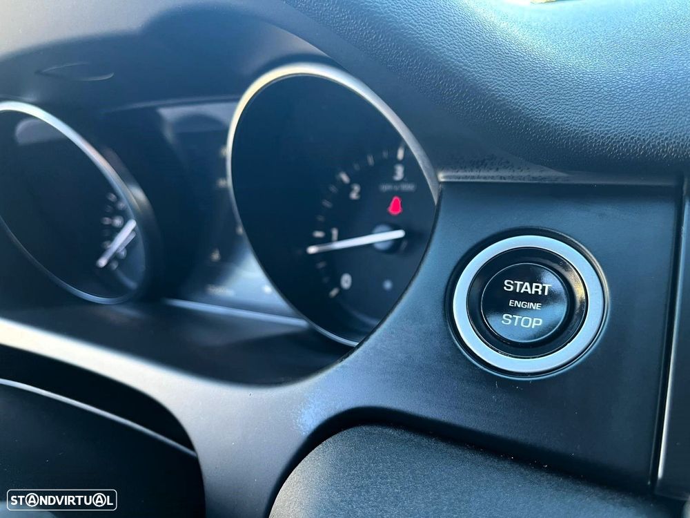 Land Rover Discovery Sport D150 HSE - 30