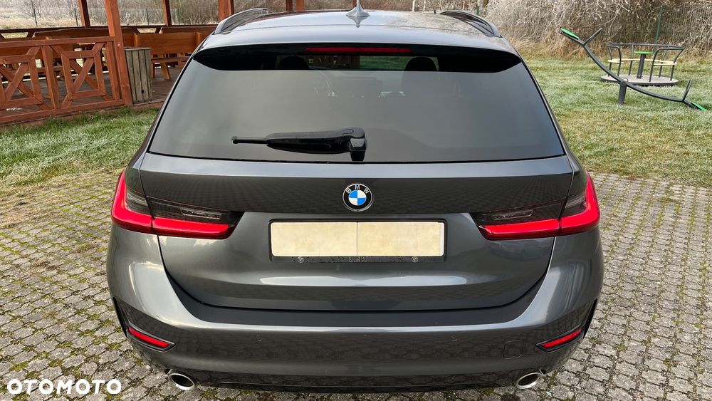 BMW Seria 3 320d Sport Line Sport - 14