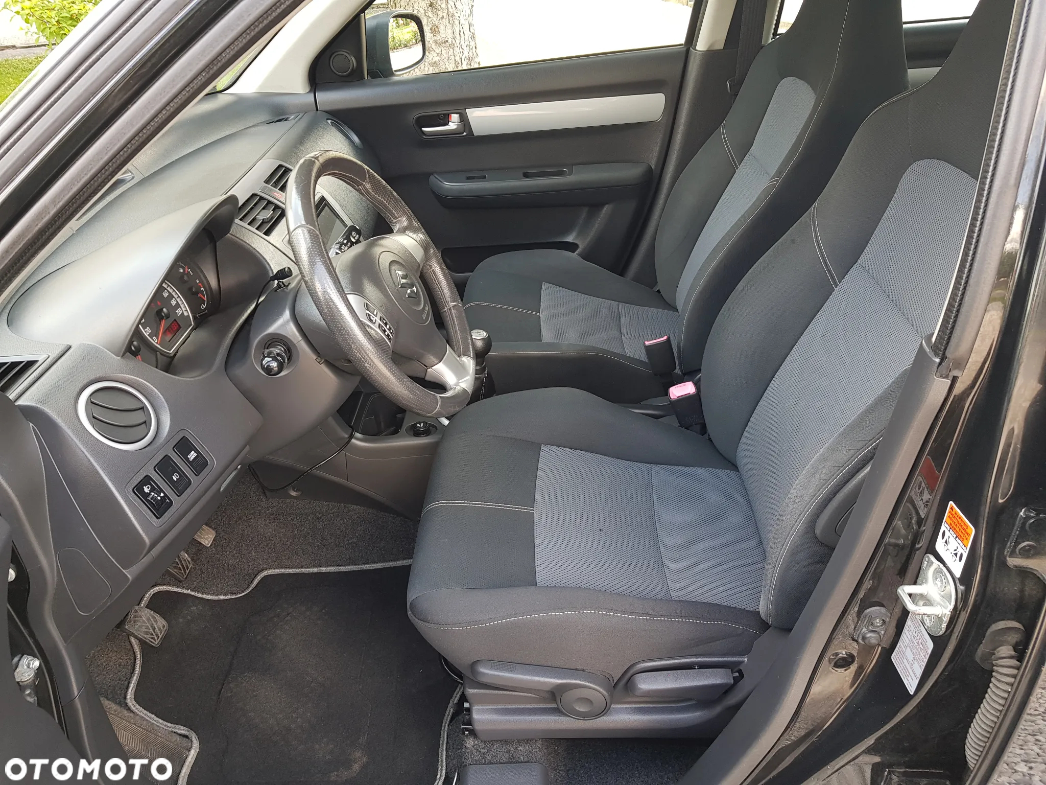 Suzuki Swift - 11