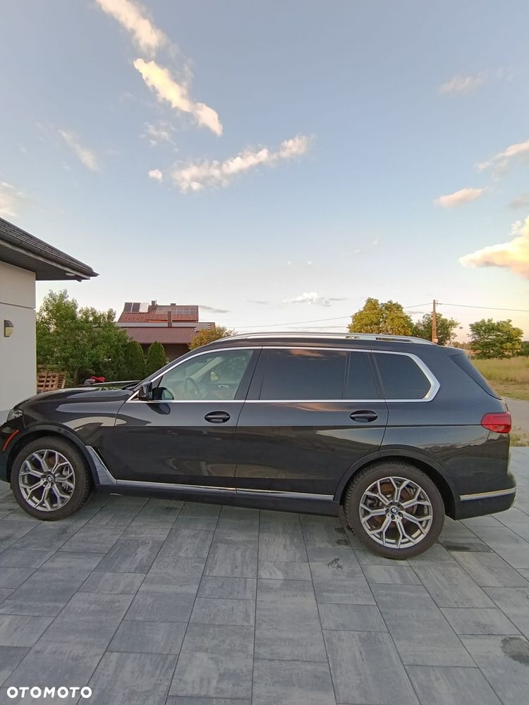 BMW X7 xDrive40i - 24