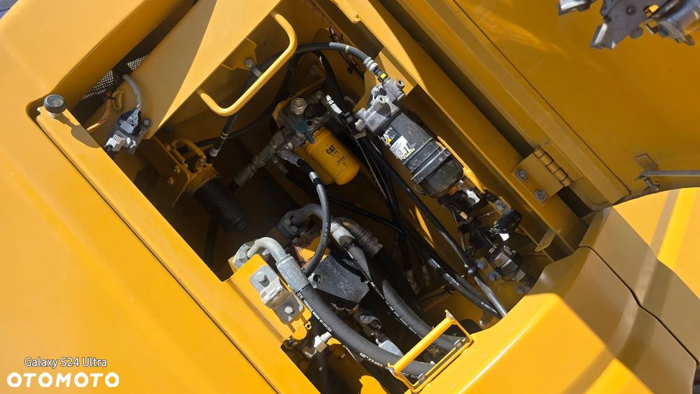 Caterpillar 325f - 18