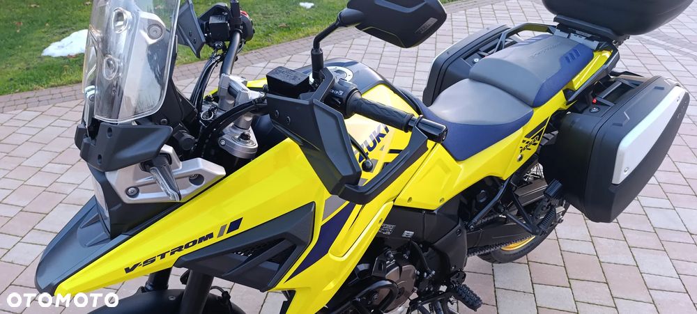 Suzuki V-STROM - 15