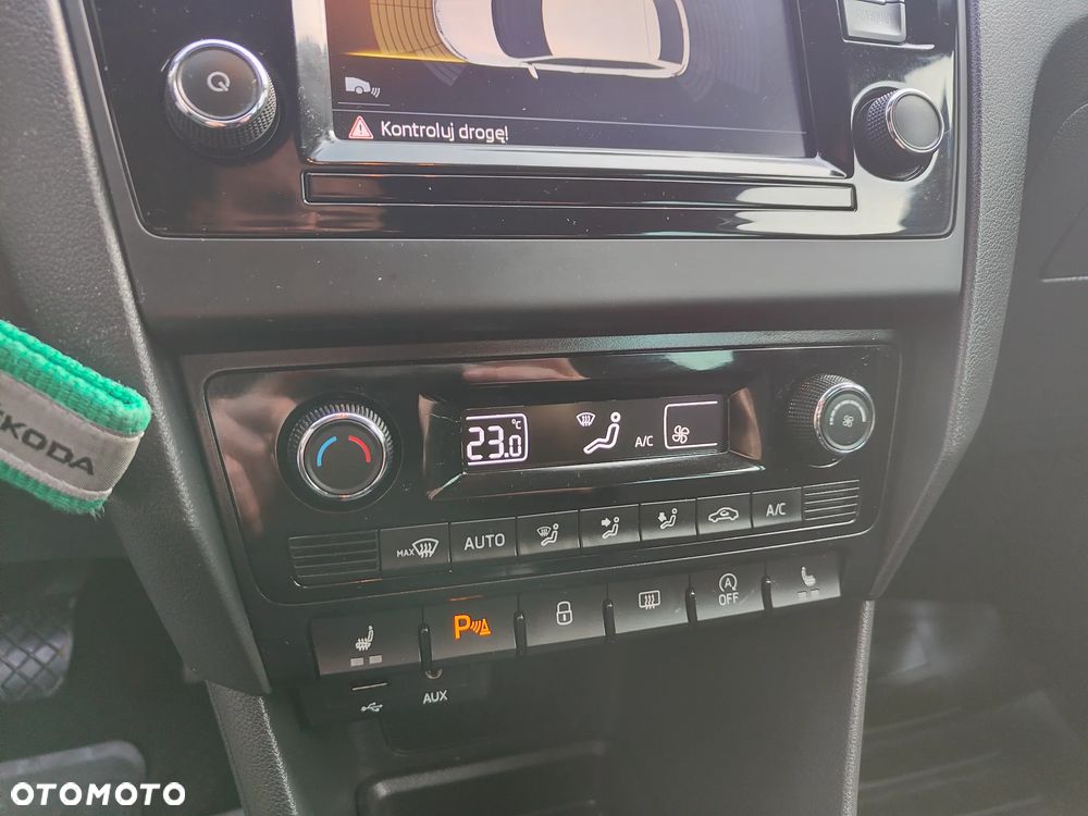 Skoda RAPID Spb 1.0 TSI Drive - 26