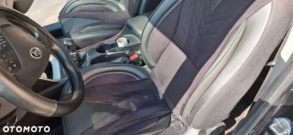 Kia Ceed 1.4 L - 4
