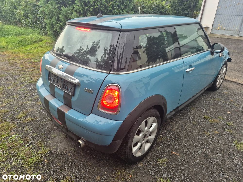 MINI ONE Standard - 5