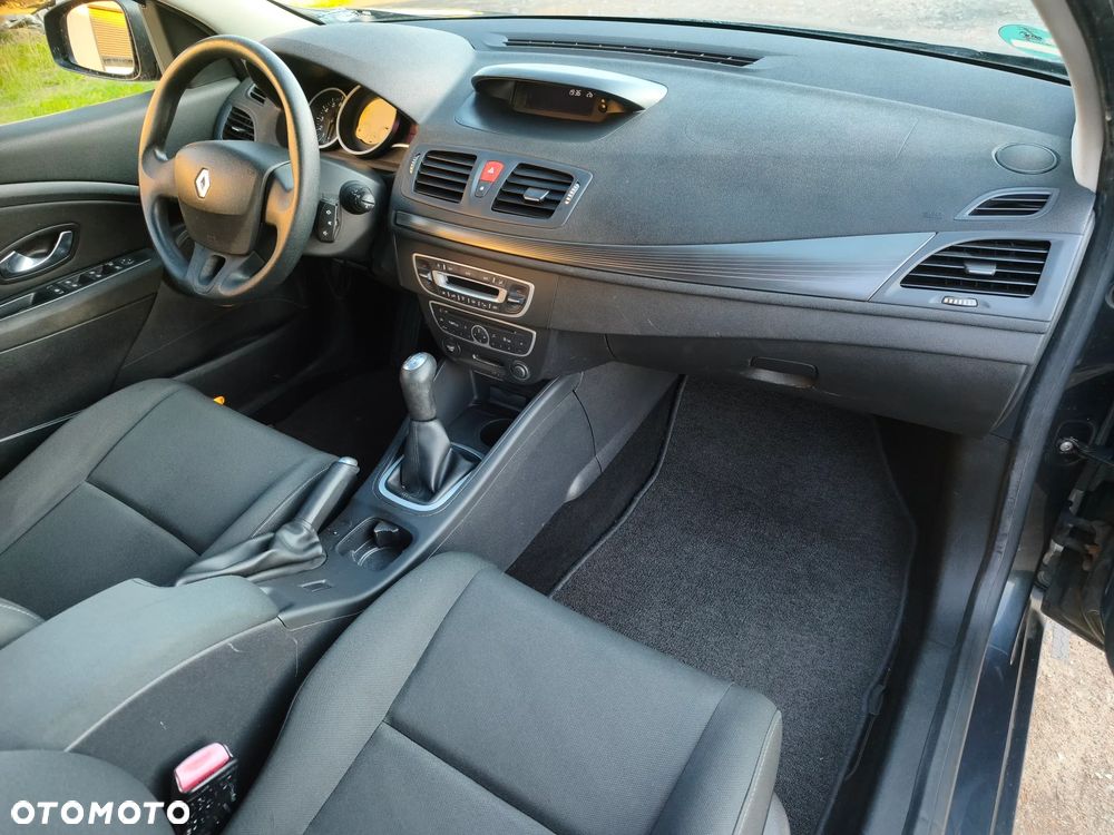 Renault Megane 1.6 16V Expression - 11