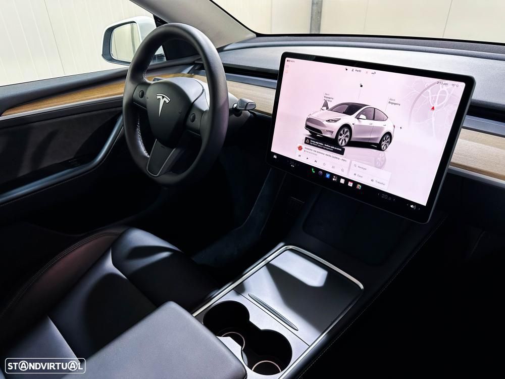 Tesla Model Y Standard - 24