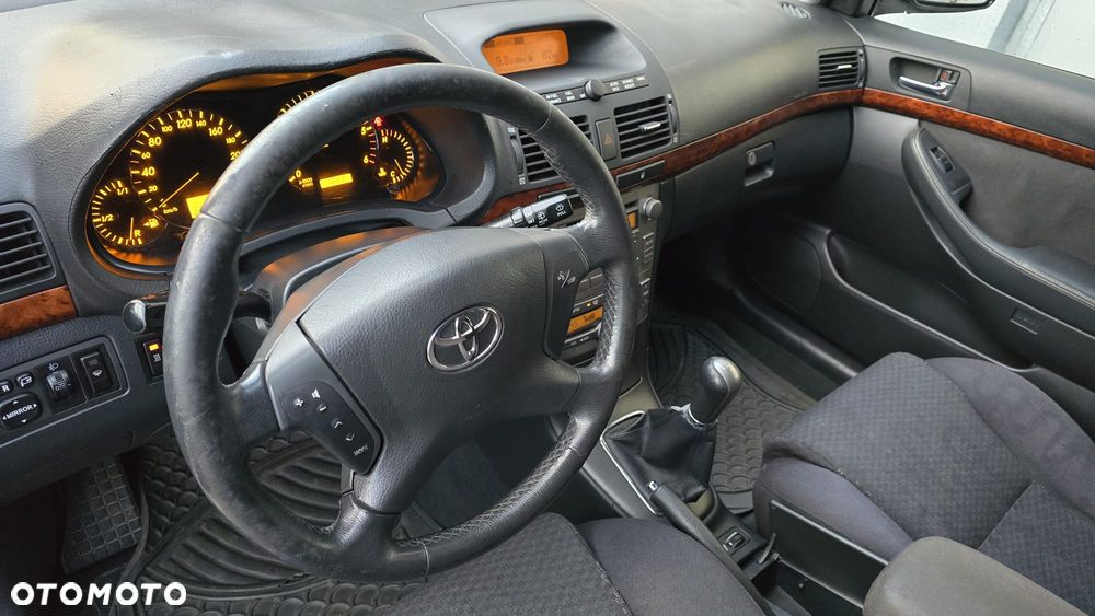 Toyota Avensis 2.0 D-4D Prestige - 18