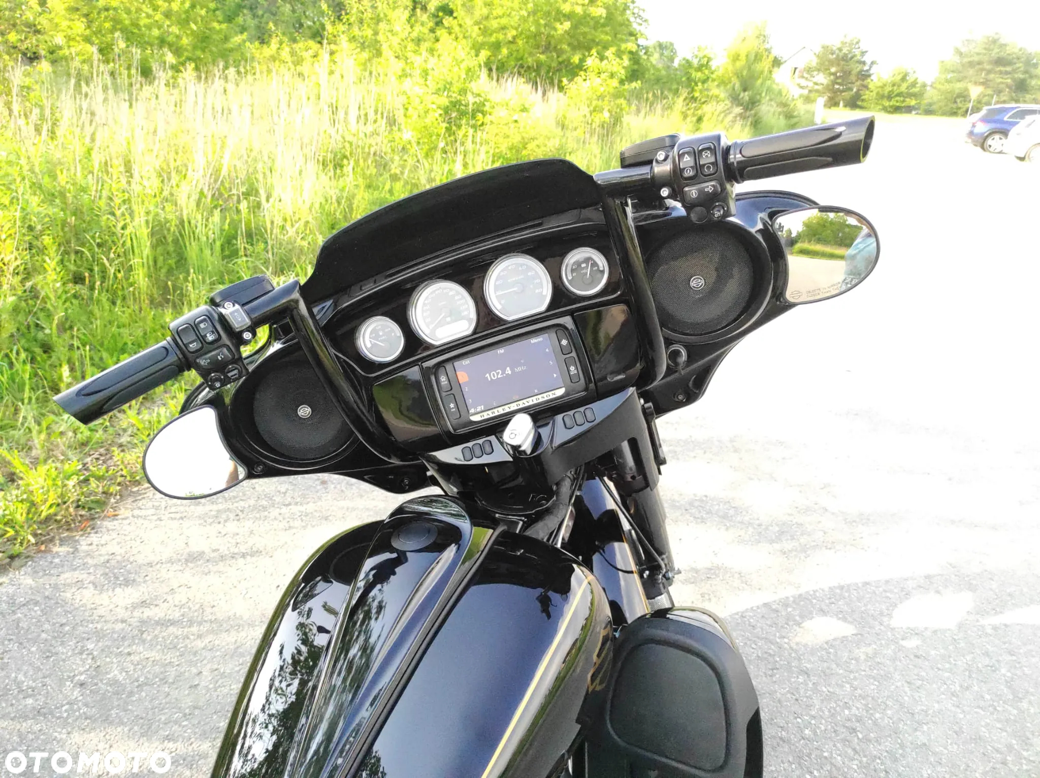 Harley-Davidson Touring Street Glide - 11