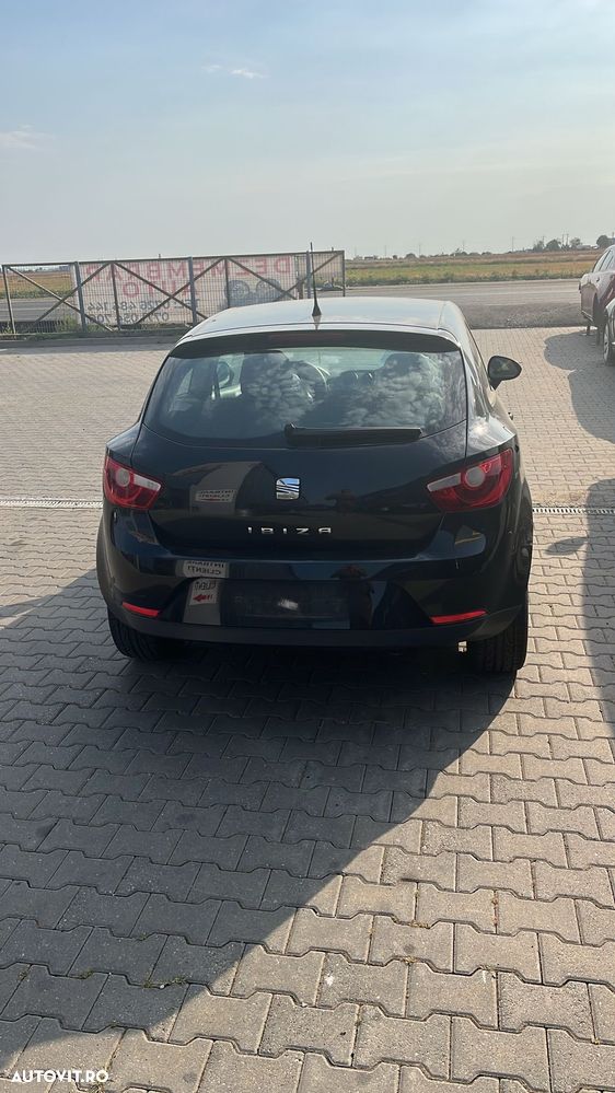 Dezmembram Seat Ibiza 1.2 benzina din 2011 - 3