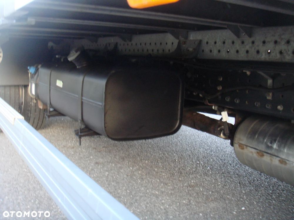 Mitsubishi FUSO CANTER - 32