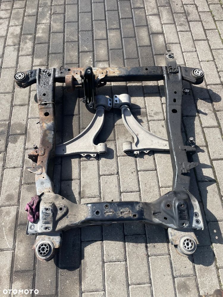 Opel Insignia A wahacz SANKI TRAWERS WÓZEK POD SILNIK ŁAWA