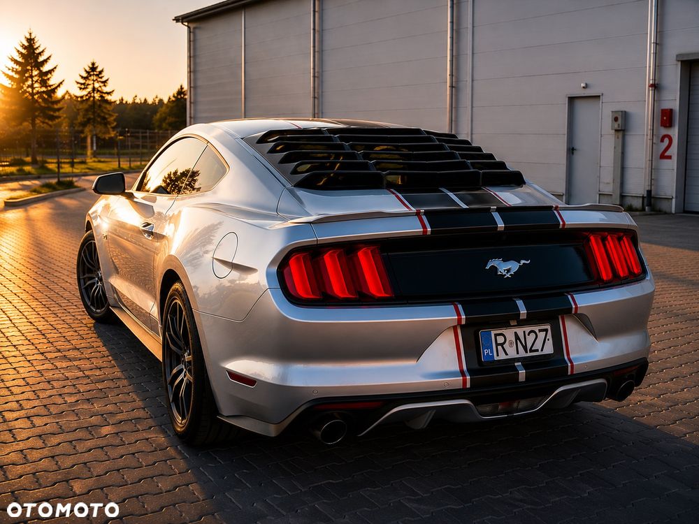 Ford Mustang - 9