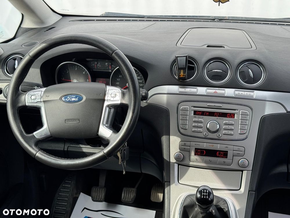 Ford Galaxy 1.8 TDCi Ambiente - 27