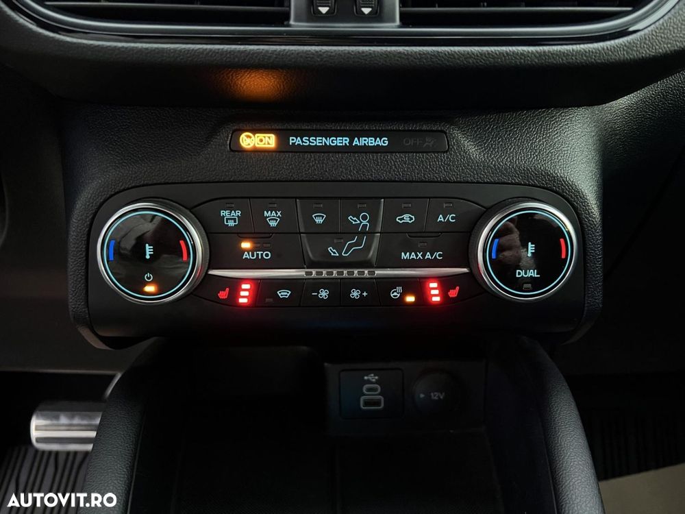 Ford Kuga 2.5 Duratec FHEV FWD ST Line - 31