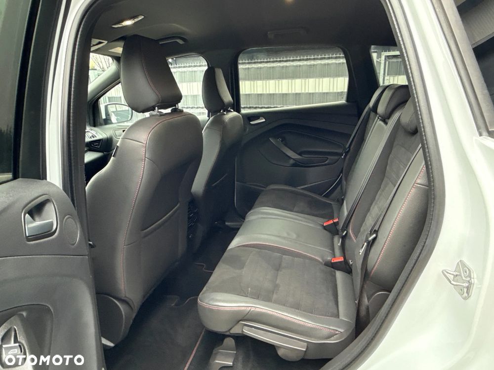 Ford Kuga 2.0 TDCi 4x4 ST-Line - 23