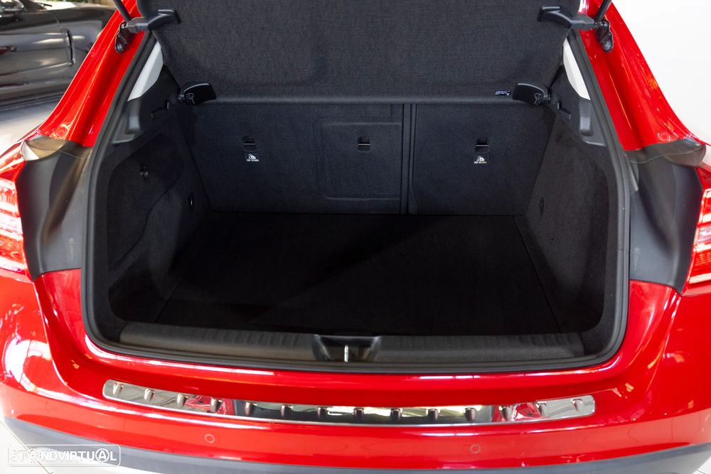 Mercedes-Benz GLA 180 (CDI) d Urban - 10