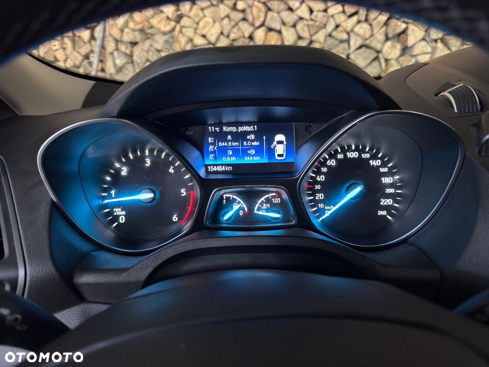 Ford Kuga - 12