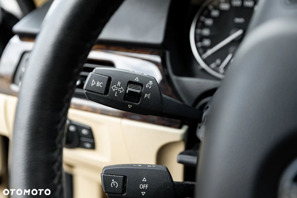 BMW Seria 3 320i Edition Lifestyle - 29