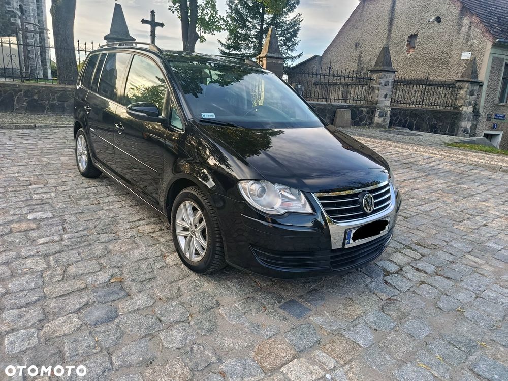 Volkswagen Touran - 3