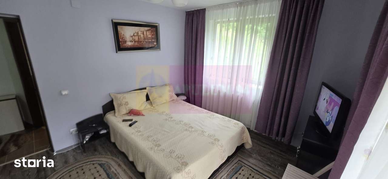 Apartament cu 2 camere de vanzare in Sinaia - Imagine principală: 4/14