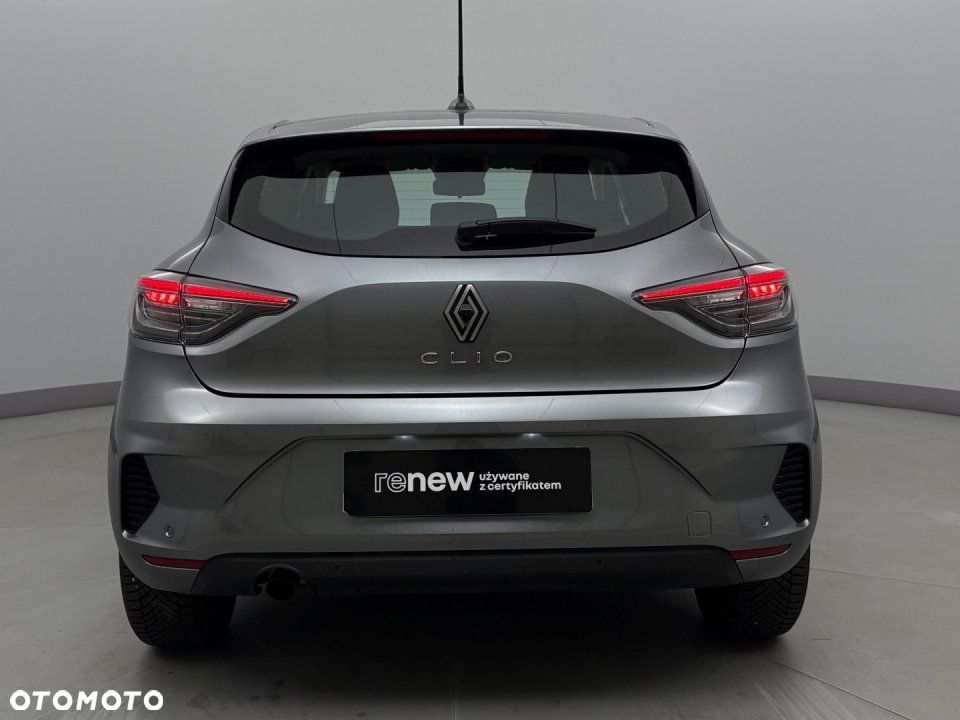 Renault Clio - 7