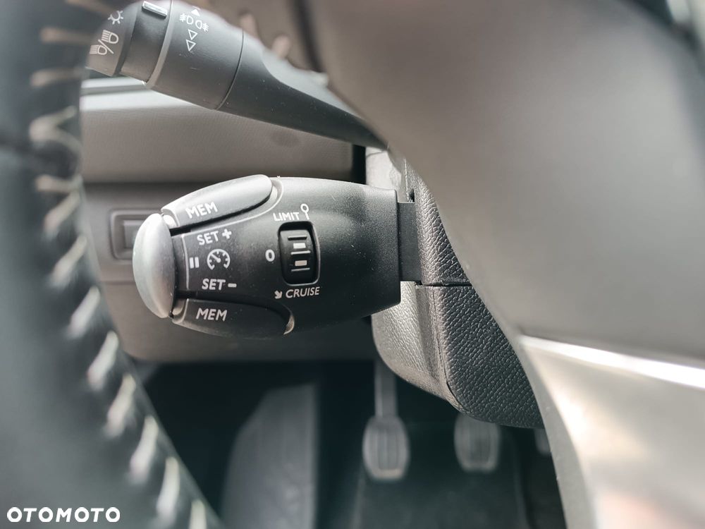 Peugeot 308 BlueHDi FAP 120 Stop & Start Allure - 12