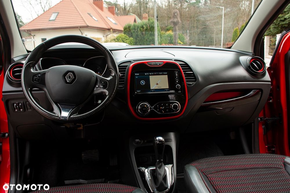 Renault Captur 1.2 TCe Helly Hansen EDC - 32