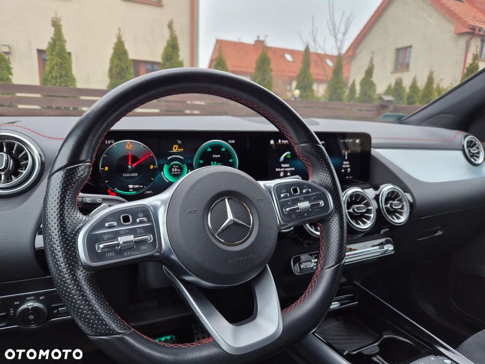 Mercedes-Benz EQA 250 - 11