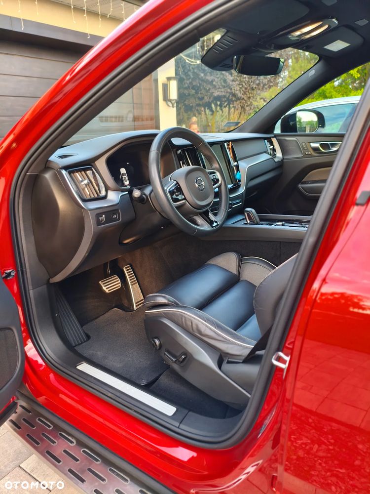 Volvo XC 60 B4 D AWD R-Design - 9