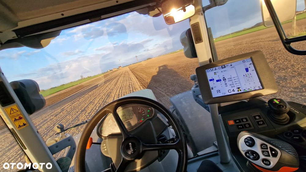 Claas Arion 650 Cebis - 11