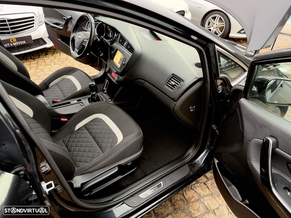 Kia Ceed SW 1.6 CRDi GT Line - 49