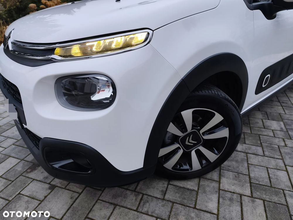 Citroën C3 BlueHDi 100 S&S SHINE PACK - 12