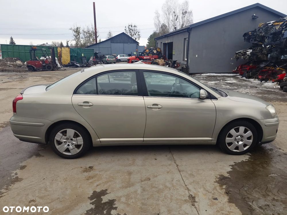 Toyota Avensis 06R 2.2 110 KW NA CZĘŚCI - 4