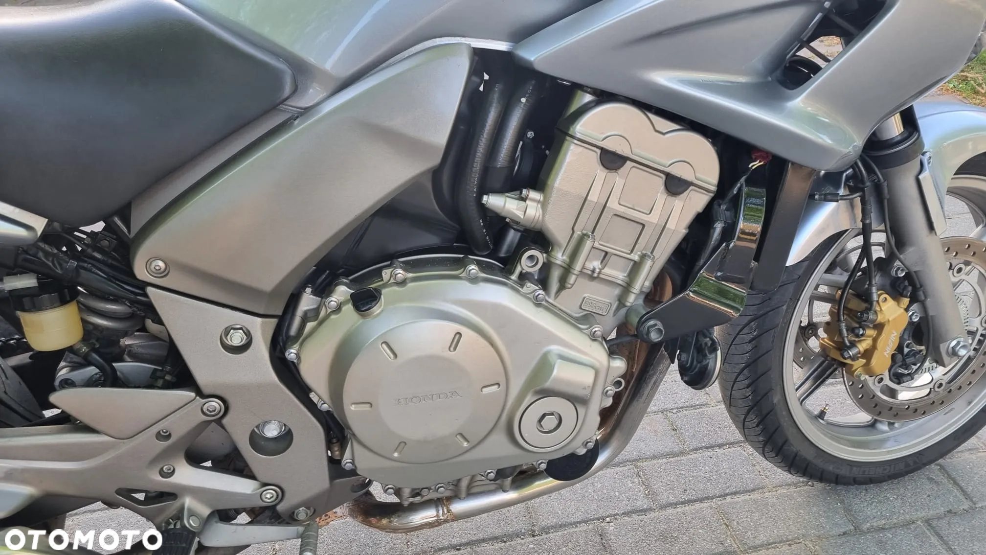 Honda CBF - 10