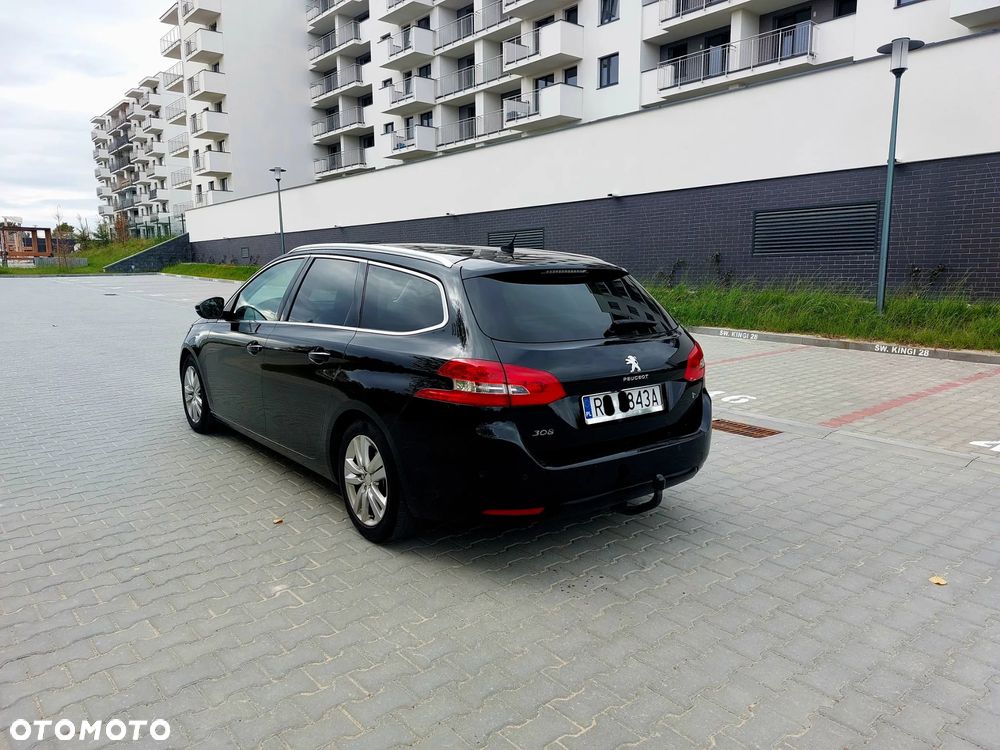 Peugeot 308 1.2 PureTech Allure S&S - 11