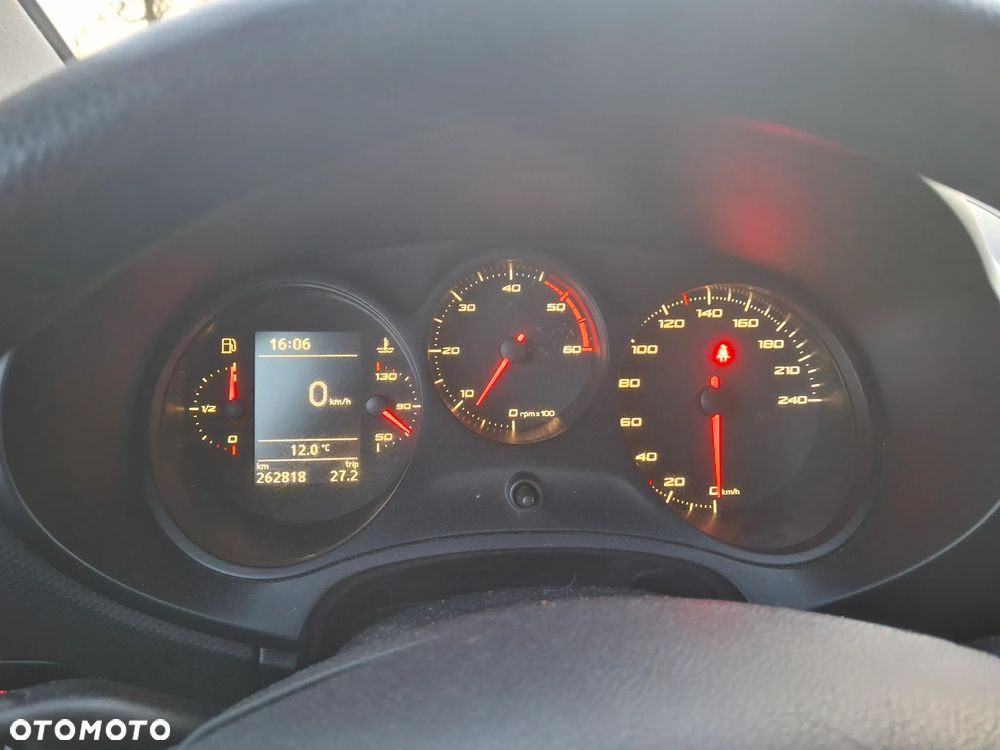 Seat Leon 1.6 TDI Ecomotive Reference - 8