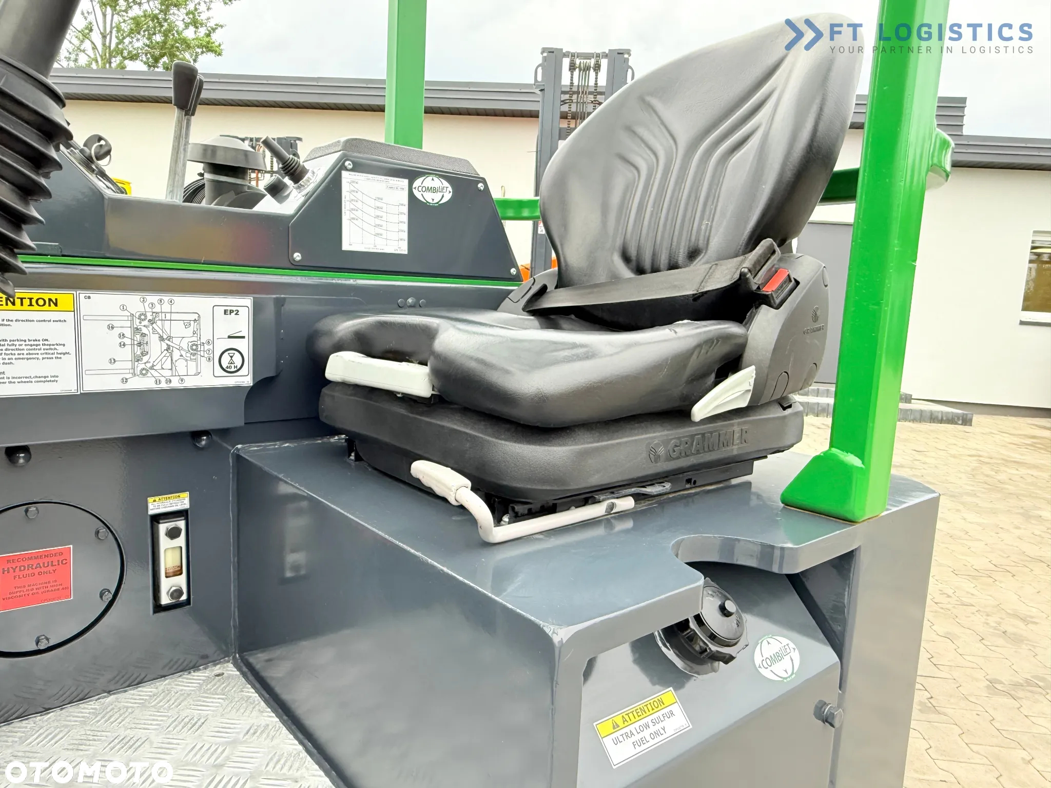 Combilift CB3000 / DIESEL / TRIPLEX 4900MM / WOLNY SKOK / PRZESUW WIDEŁ / POZYCJONER / WIDŁY 1500MM / JAK NOWY - 14
