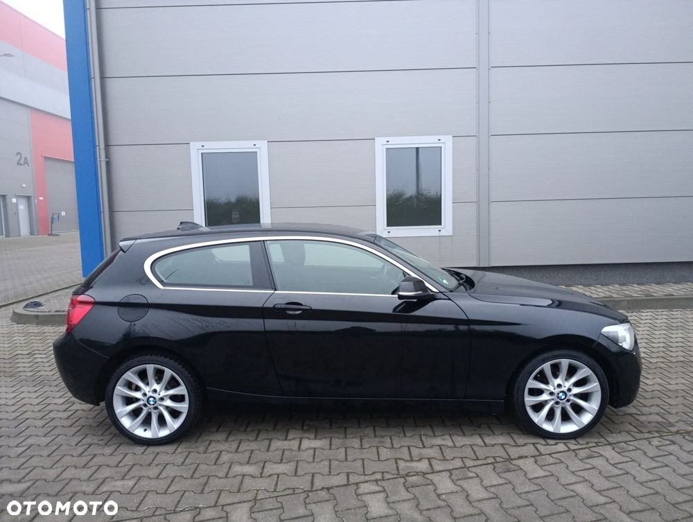 BMW Seria 1 118i Sport Line - 23